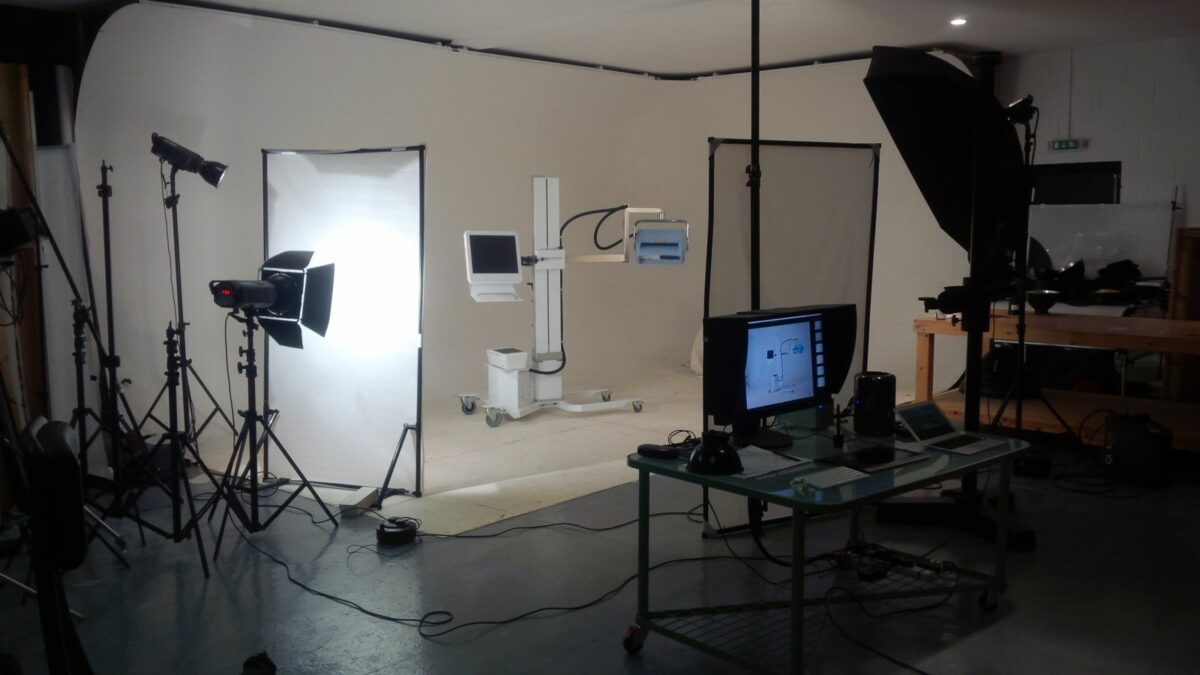 New improved mobile stand for the moorLDI2-BI imager